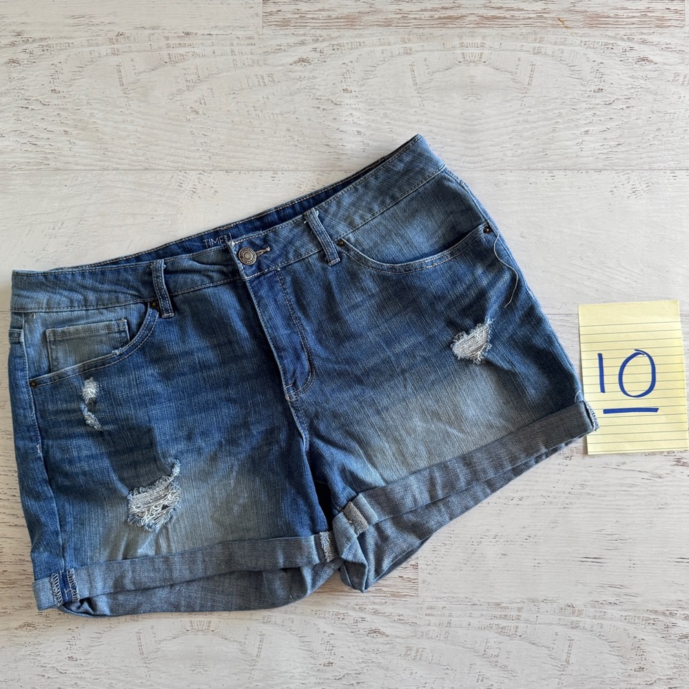Midrise jean shorts. Size 16. Gently loved 💙